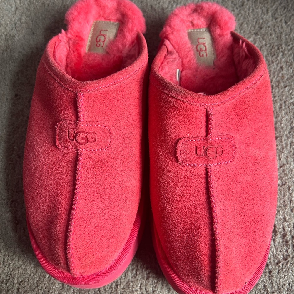 Cute and comfy Pink Ugg Slippers